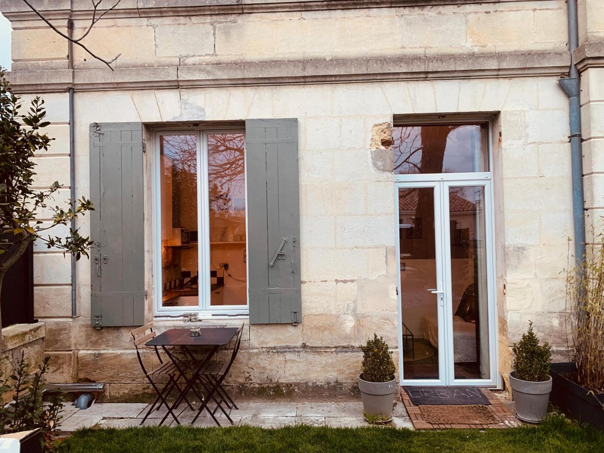 Escapade Girondine Saint-Sulpice-et-Cameyrac Exterior foto