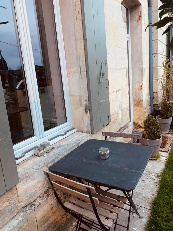 Escapade Girondine Saint-Sulpice-et-Cameyrac Exterior foto