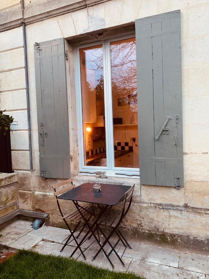 Escapade Girondine Saint-Sulpice-et-Cameyrac Exterior foto